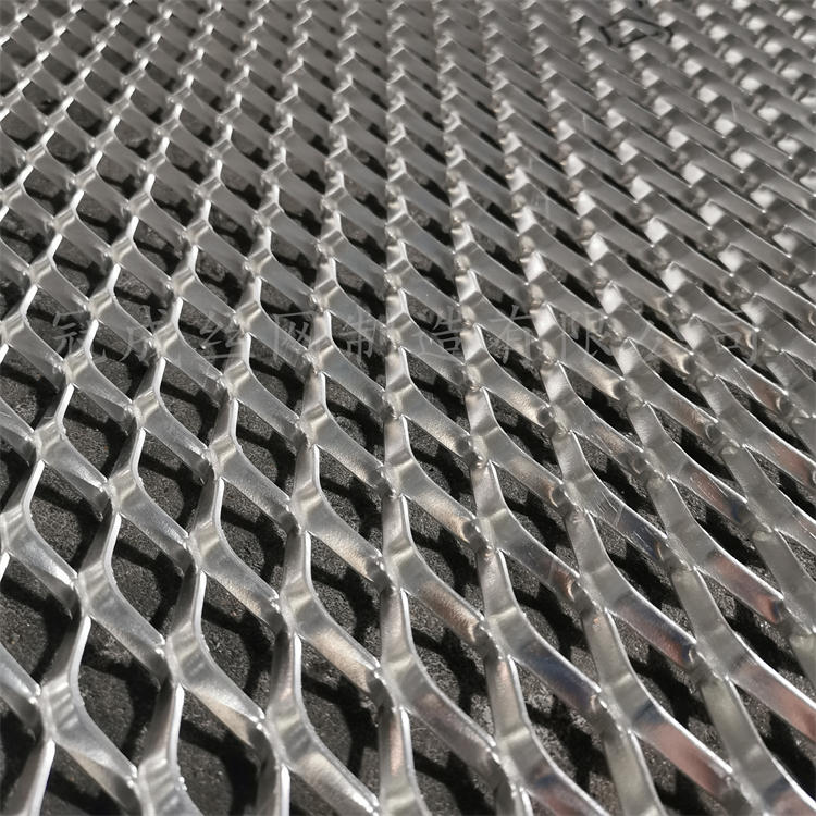 鋁板網(wǎng)拉伸網(wǎng)生產(chǎn)中的拉伸方向規(guī)劃